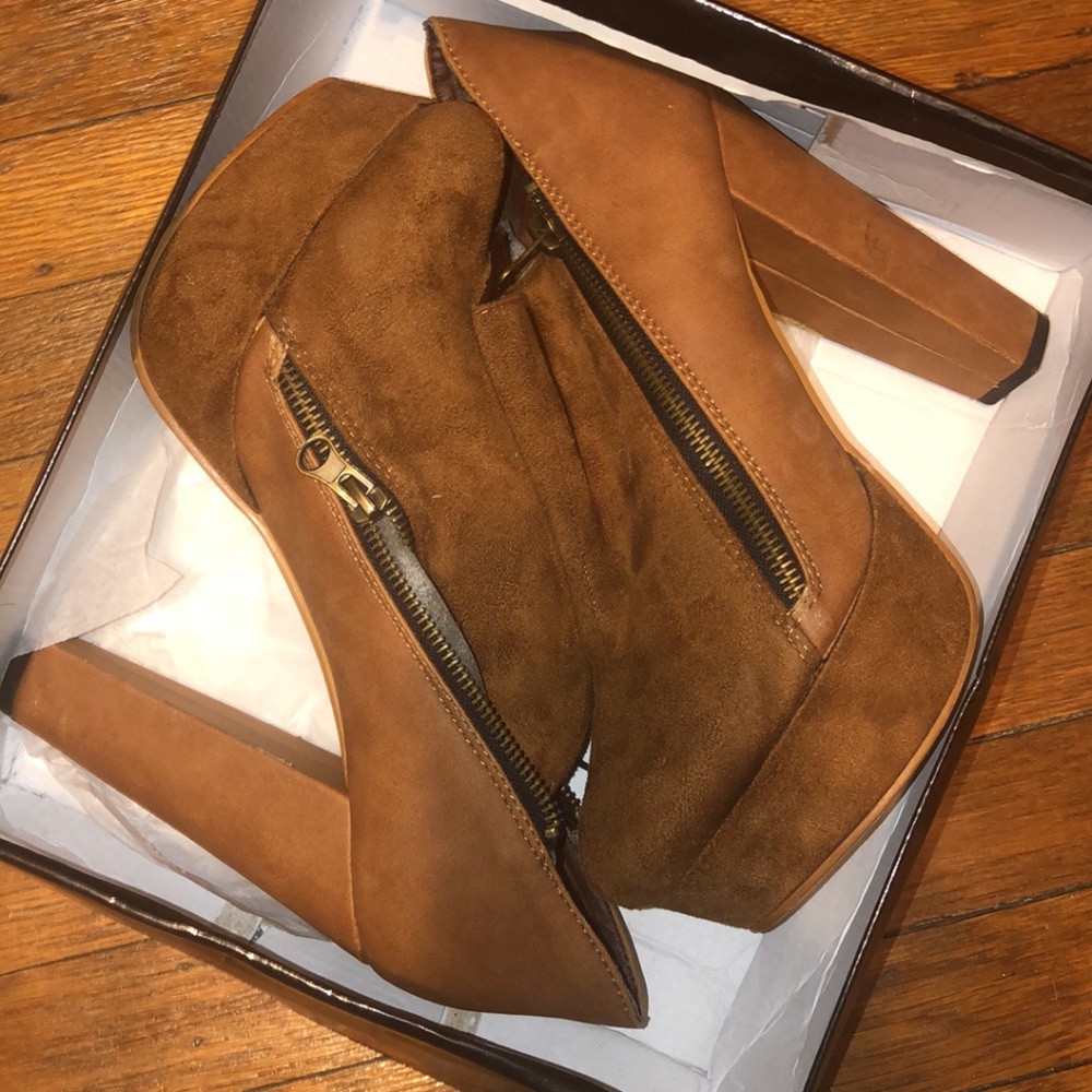 Suede chunky heel